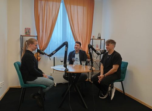 4e167885-d190-4e3e-ad08-74c46aa49ab0