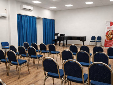 prenajom saly s klavirom