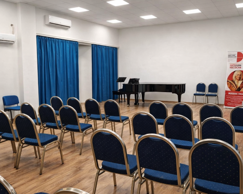 prenajom saly s klavirom